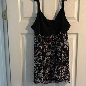 Torrid size 2 Sleeveless floral Top